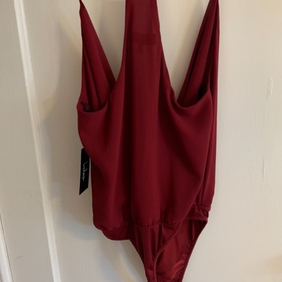 Lulus Red Bodysuit NWT - Picture 2 of 3